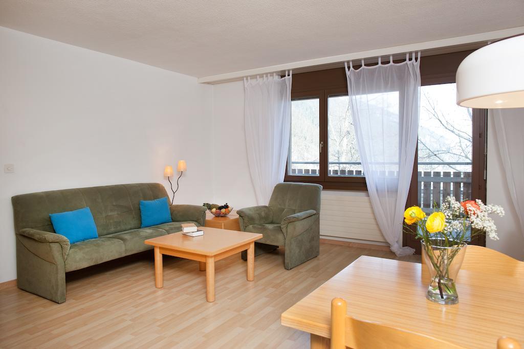 Apartment In Disentis Oda fotoğraf
